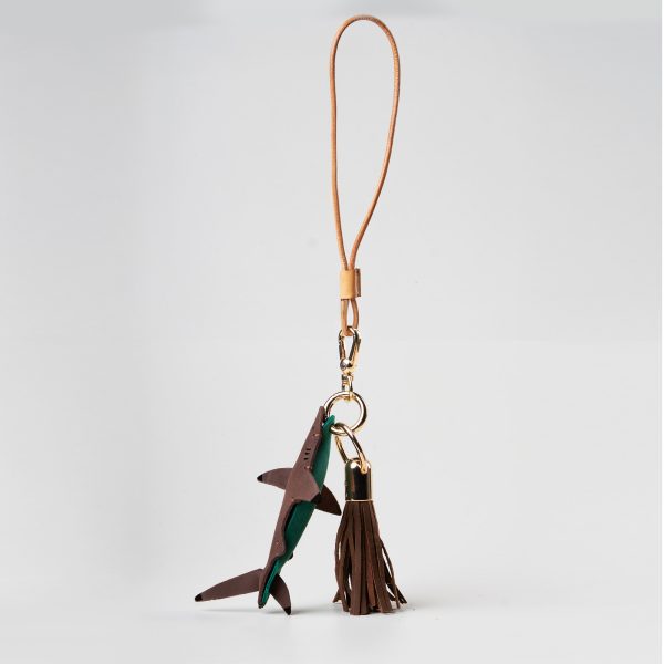 BLACKTIP SHARK CHARM 6